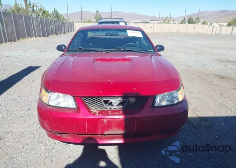 2000 Ford Mustang Gt z USA, uszkodzony, nr VIN 1FAFP42X1YF123358